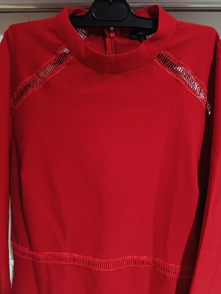 Uzun Kollu Kırmızı İşlemeli Abiye Elbise - Görsel 2