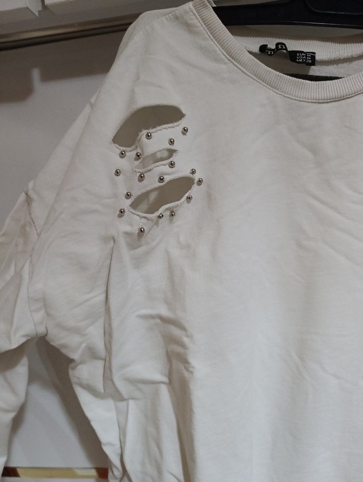 Kadın Beyaz Uzun Kollu Sweatshirt - Görsel 2