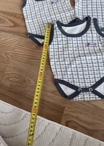Gri Kareli Pamuklu Askılı Bebek Body - Görsel 5