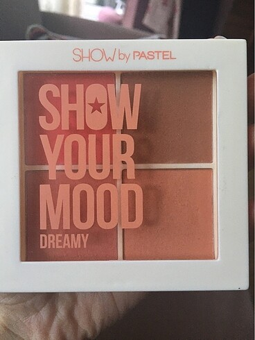 Show by pastel allık paleti