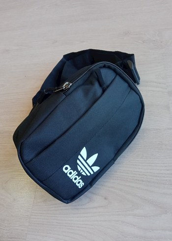 Beden siyah Renk Adidas Siyah Erkek Omuz Çantası