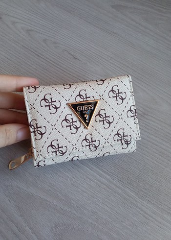 Guess Beyaz Baskılı Kadın Cüzdanı