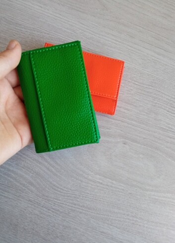 LC Waikiki marka kadın ve erkek pratik kartlık