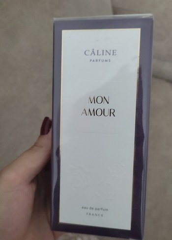caline parfüm