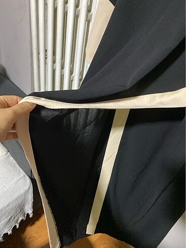 l Beden siyah Renk Pantolonlu takım gıyılmedı