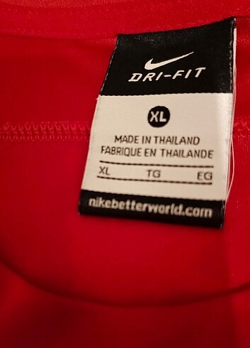 xl Beden kırmızı Renk Nike erkek tişört 