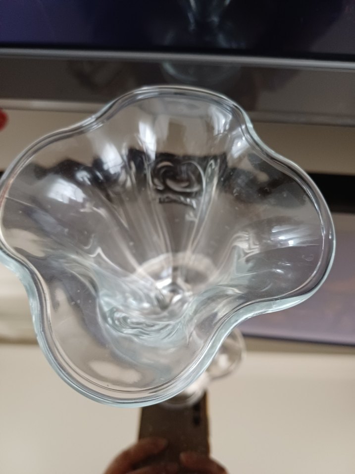 Şeffaf Beyaz Cam dondurmalık - Görsel 2