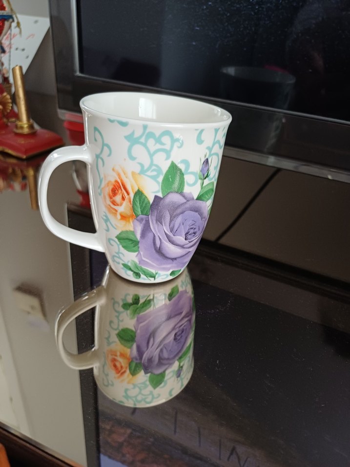 Renkli Mor Gül Desenli Porselen Kupa - Görsel 4