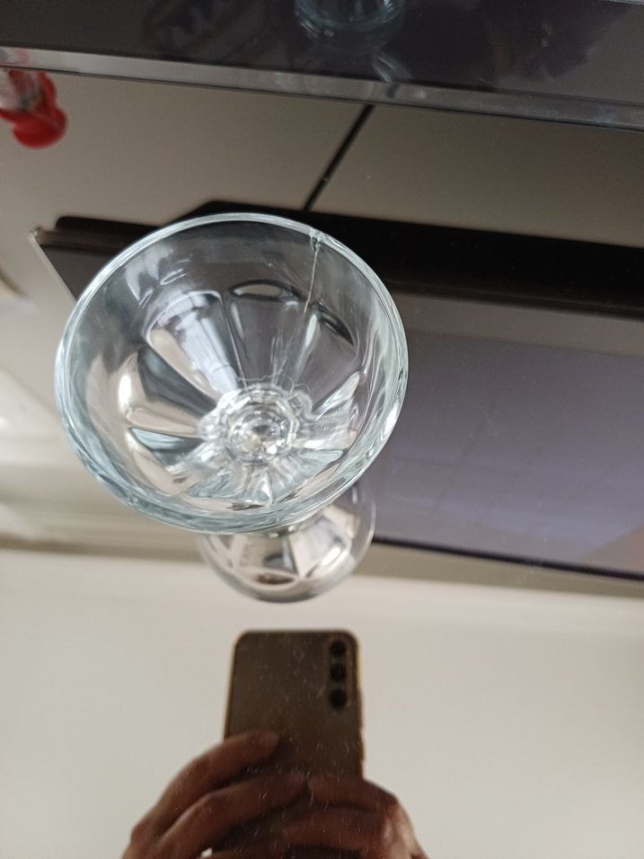 Şık Ayaklı Cam Kase - Görsel 2