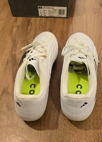 Adidas krampon