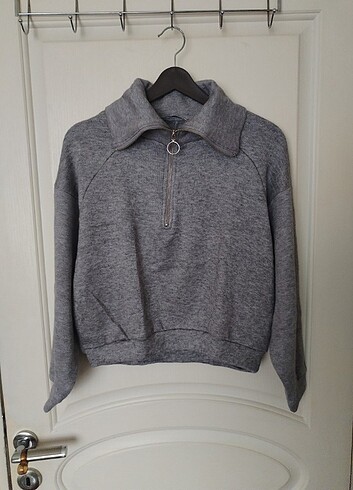 Koton Crop Sweatshirt