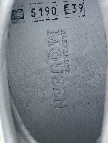 39 Beden beyaz Renk Alexander McQueen Spor Ayakkabı %70 İndirimli.