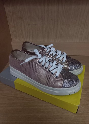 39 Beden Glitter Detaylı Pembe Sneakers