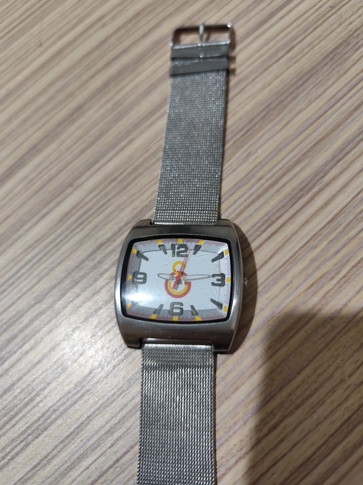 lisanslı Galatasaray saati - Görsel 5