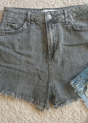 Zara iki adet kot şort