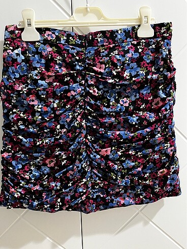 l Beden Stradivarius drape detaylı etek