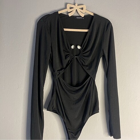 Siyah bodysuit