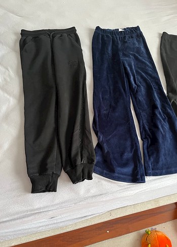 Kızlar için Lacivert Rahat Kesim Kadife Eşofman Altı - Görsel 3