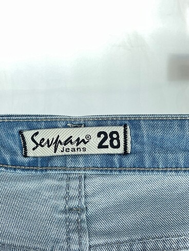 28 Beden çeşitli Renk PreLoved Mini Şort %70 İndirimli.