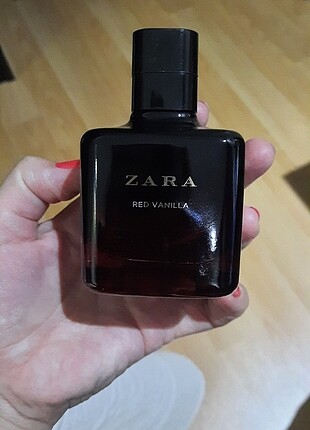 Zara red vanilla