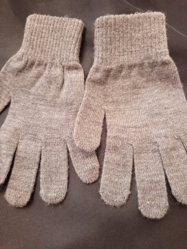 Sarı ve Gri Örgü  Eldivenler - Görsel 4