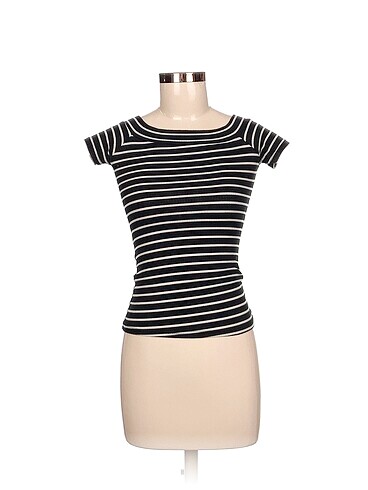 Diğer T-shirt %70 İndirimli.