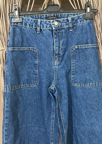 Kadın Lacivert Bol Kesim Kot Pantolon - Görsel 3