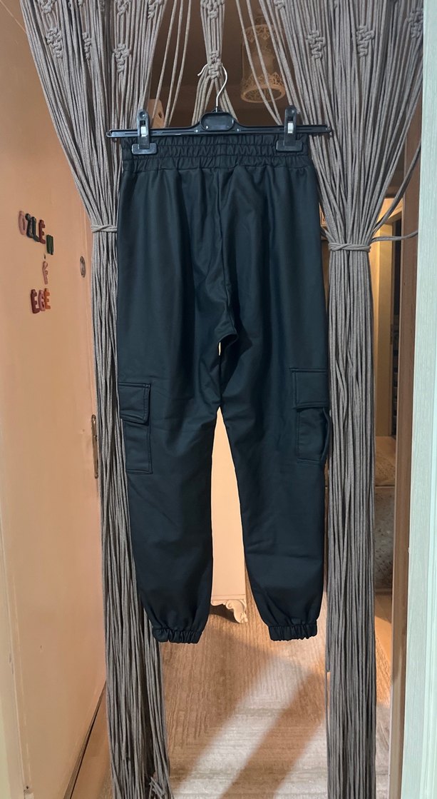 Siyah Rahat Kesim Kadın Pantolon - Görsel 2