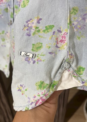 Mavi Çiçek Desenli Uzun Kollu Denim Gömlek