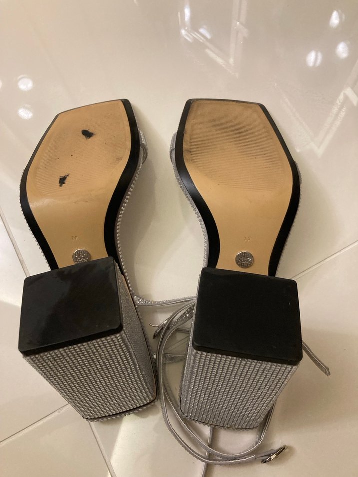 Gri Taşlı Topuklu Kadın Ayakkabı - Görsel 4