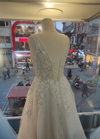 m Beden Helen model gelinlik