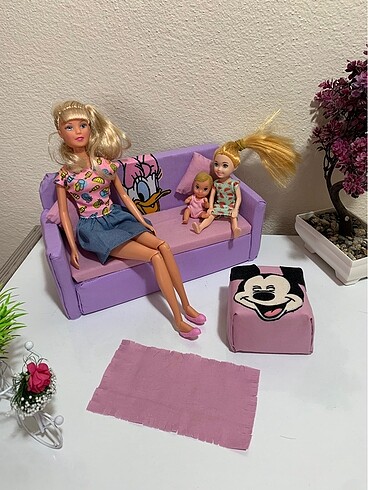 Barbie Bebekler İçin Koltuk Ve Puf
