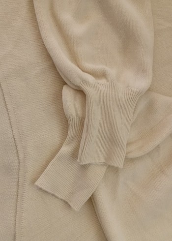 Bisiklet yaka,bol dökümlü yün kazak.Kullanılmadı. - Görsel 4