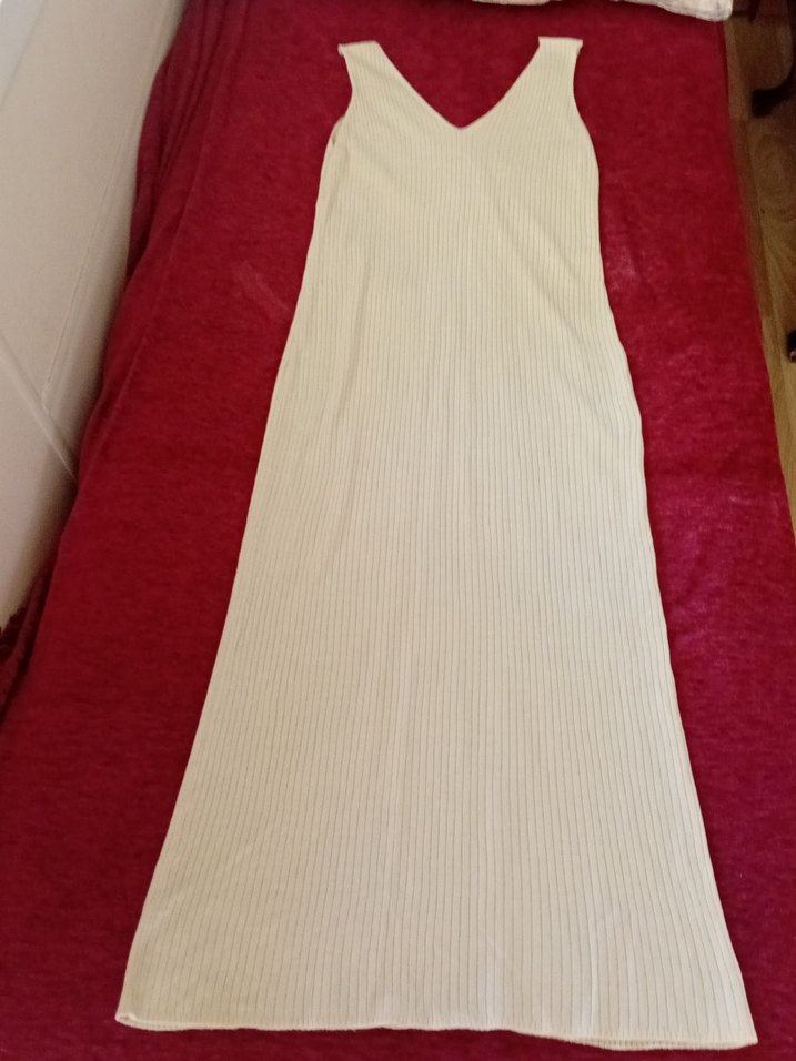 Beyaz V Yakalı Kadın Örme elbise. - Görsel 2