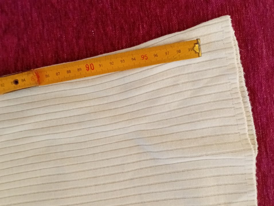 Beyaz V Yakalı Kadın Örme elbise. - Görsel 4