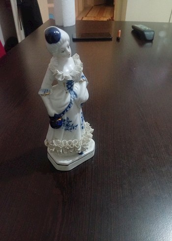 Porselen,Dantel Detaylı Kadın biblo - Görsel 7