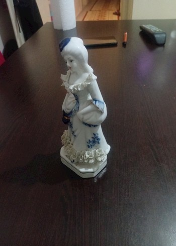 Porselen,Dantel Detaylı Kadın biblo - Görsel 3