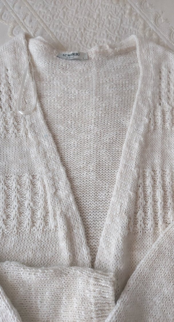 Uzun Beyaz Örgü Kadın Hırka - Görsel 2