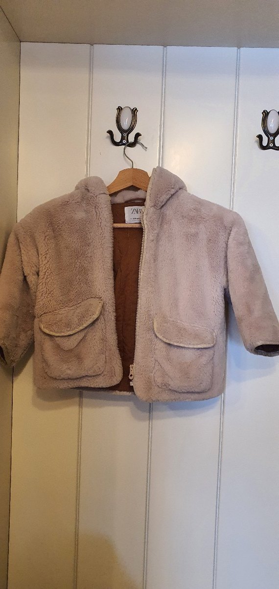 Kızlar için Bej Peluş Kapüşonlu Ceket zara - Görsel 3