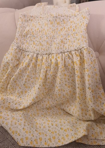Sarı Nakışlı Fırfırlı Kız Elbise - Görsel 4