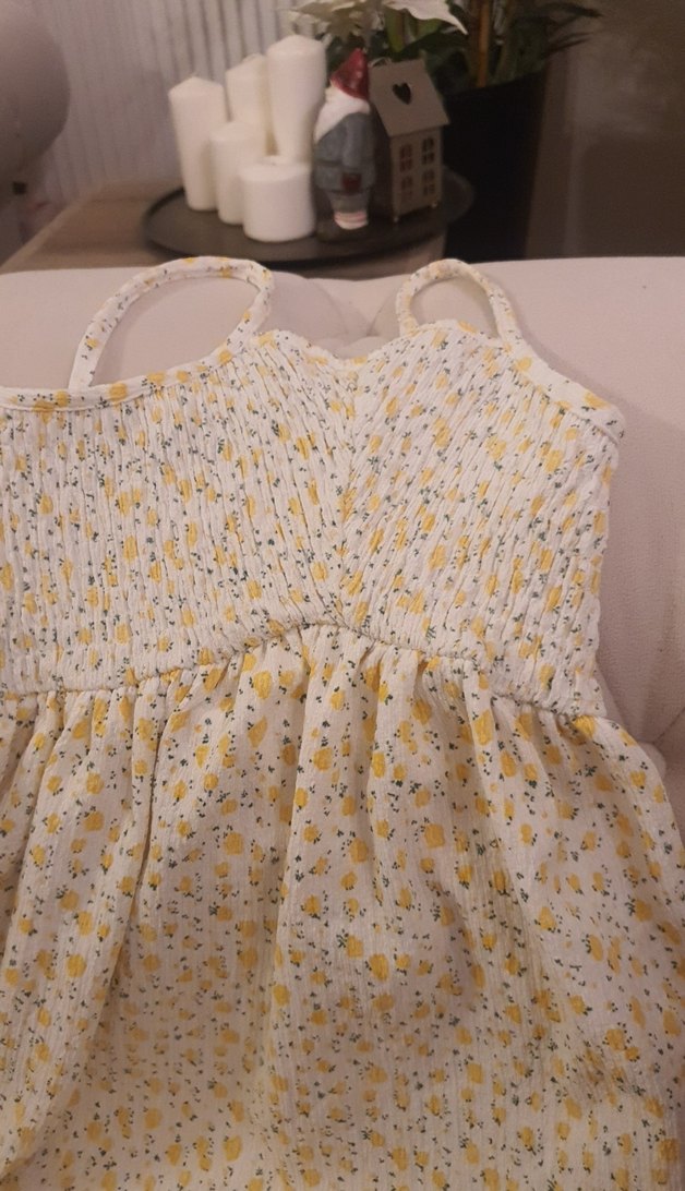 Sarı Nakışlı Fırfırlı Kız Elbise - Görsel 2