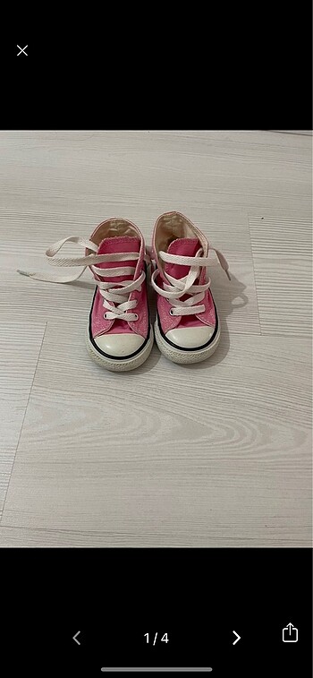 Pembe converse