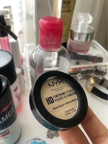 Nyx HD finishing powder /pudra