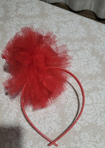 Kırmızı Tüllü ve Taşlı Çocuk Taç - Görsel 3