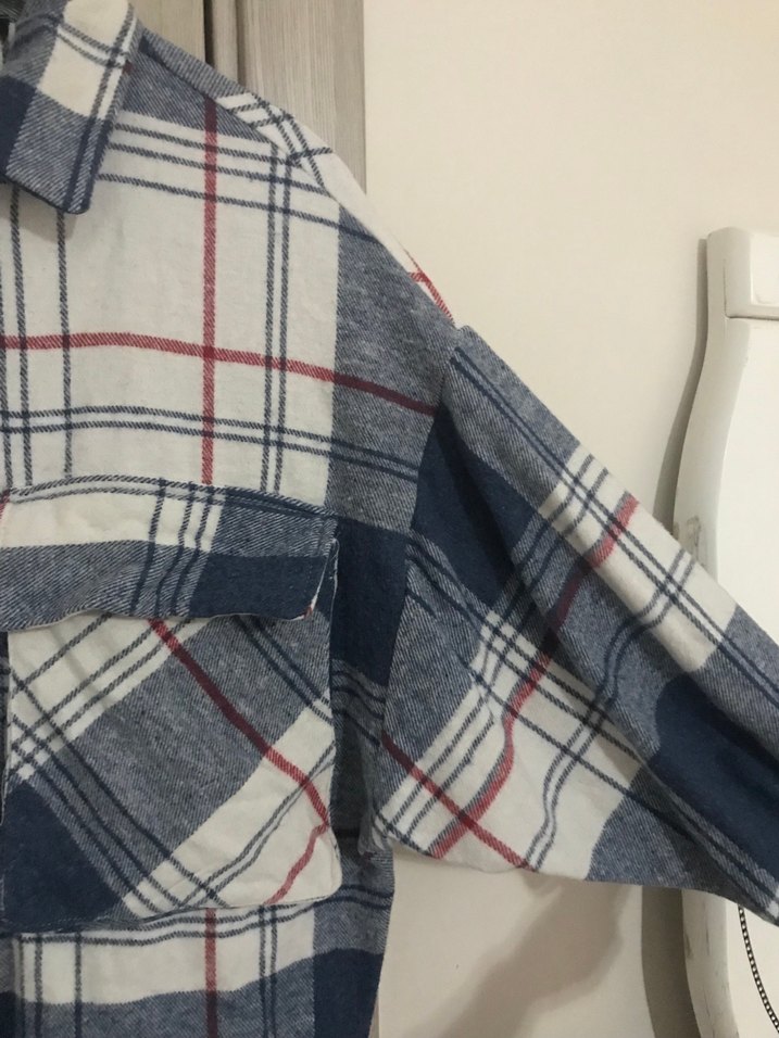 Düğmeli Gri Mavi Ekose Kadın Gömlek - Görsel 3