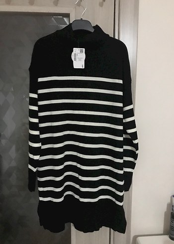 Siyah Beyaz Çizgili Salaş Triko Kadın Kazak - Görsel 3