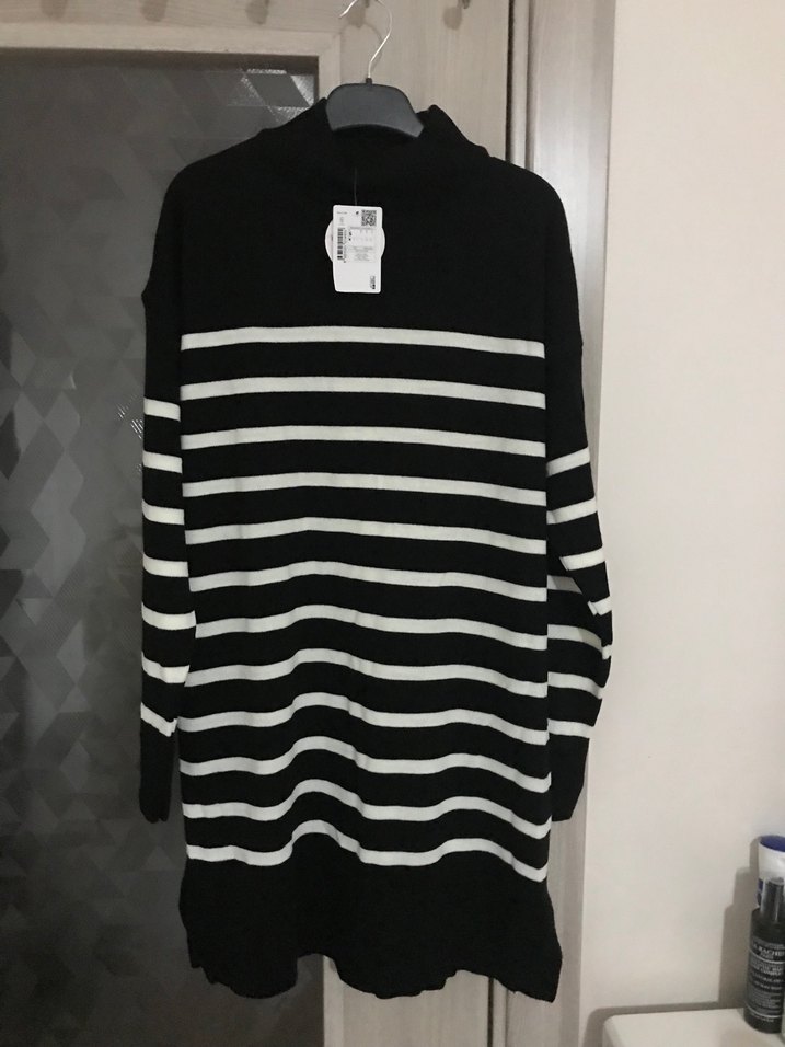 Siyah Beyaz Çizgili Salaş Triko Kadın Kazak - Görsel 3