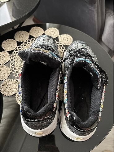 37 Beden siyah Renk Skechers kadın ayakkabı