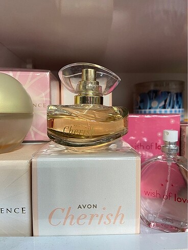 Avon parfüm