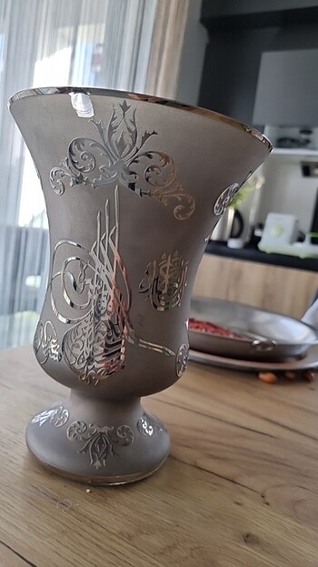  Beden Cam işlemeli vazo